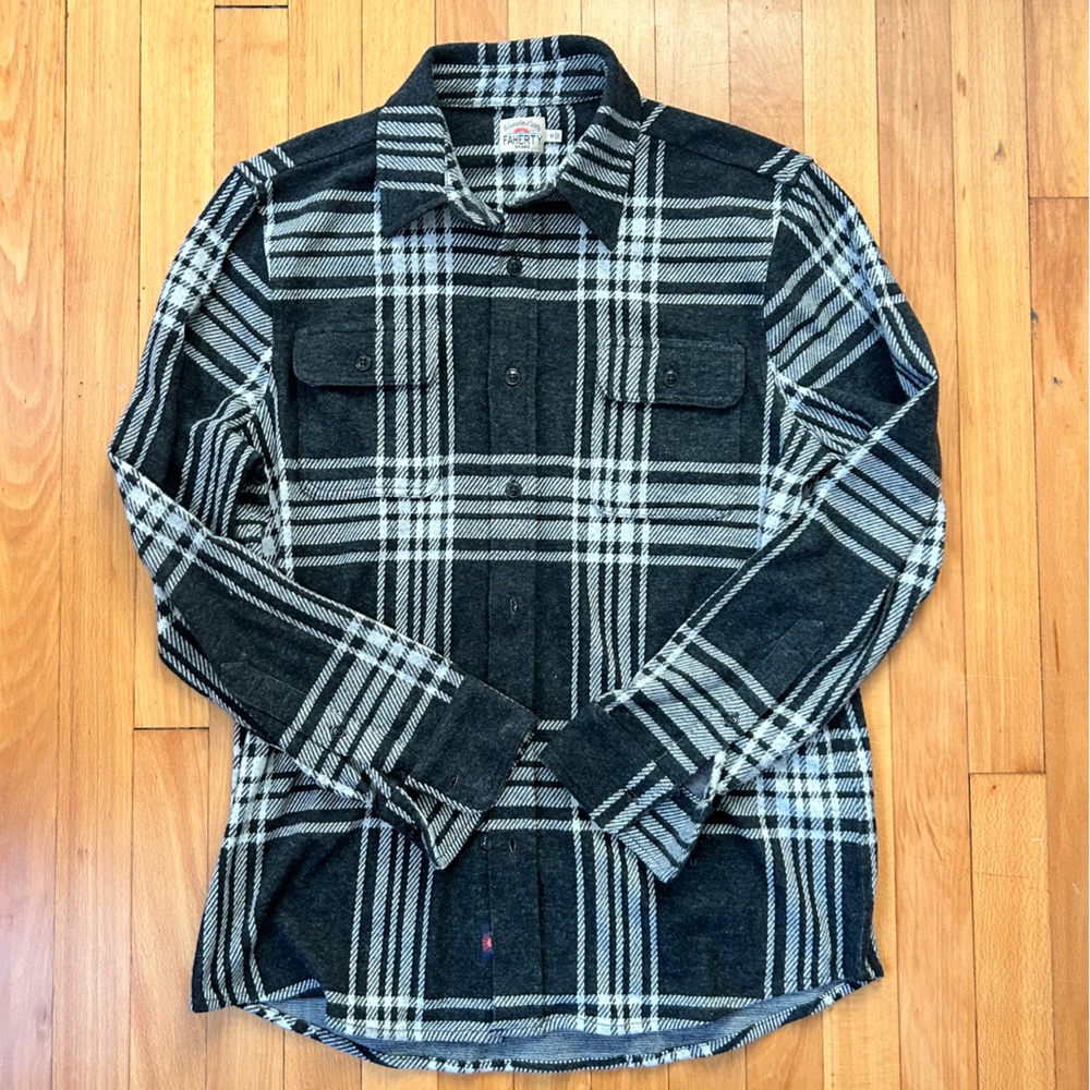 The Legend Sweater Button down Plaid EUC